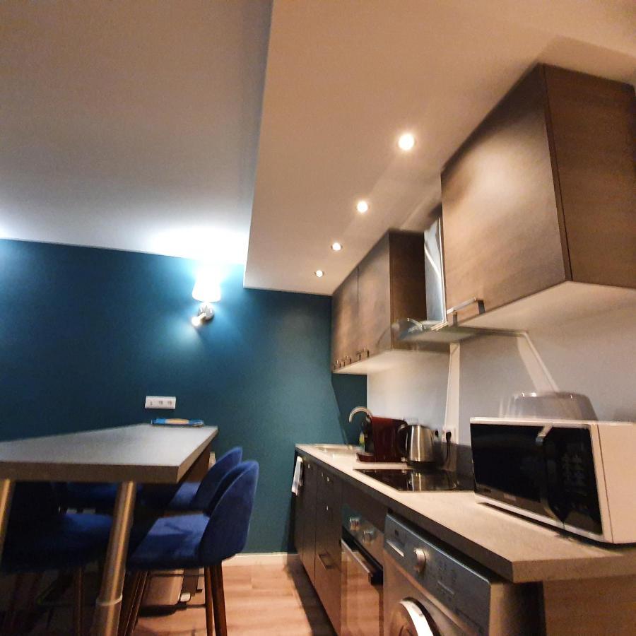Le Nid Douillet D'Angelique Et David Avec Parking Apartment ร็องบุยเย ภายนอก รูปภาพ